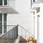The Haus Santa Barbara I Апартаменти Лісабон