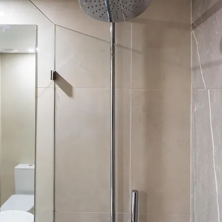 The Haus Santa Barbara I * 리스본