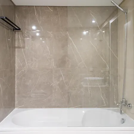 The Haus - Santa Barbara I Apartment *