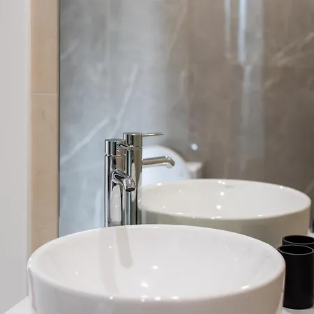 The Haus - Santa Barbara I Lisbon